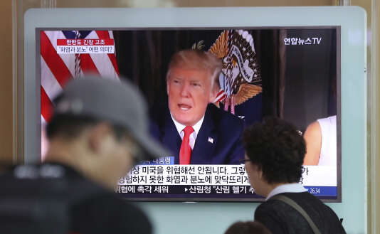 Donald Trump a vanté mercredi la puissance de l’arsenal nucléaire américain. Image diffusée par une télévision sud-coréenne, le 9 août.