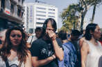 Pendant la minute de silence, à Barcelone, le 18 août.