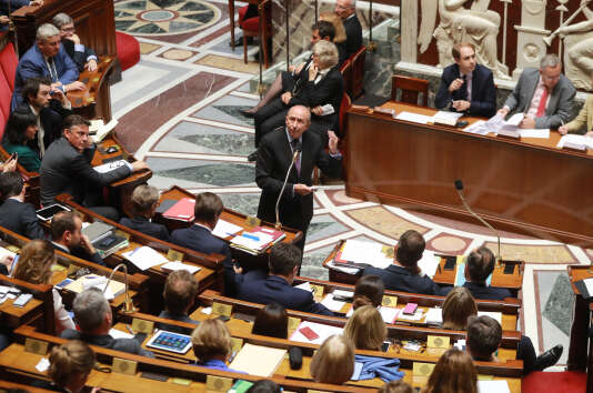 Gérard Collomb parle à l’Assemblée nationale, le 26 septembre.