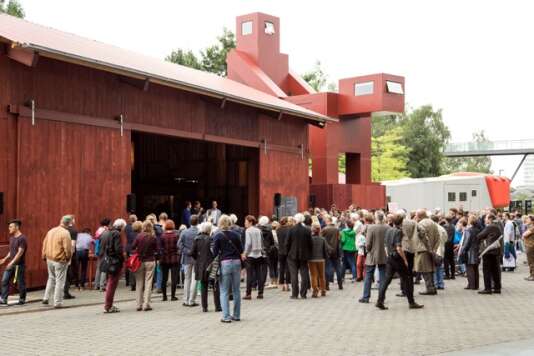 L'installation « Domestikator » de la coopérative néerlandaise Atelier Van Lieshout, à Bochum (Allemagne), dans le cadre de la Ruhrtriennale.