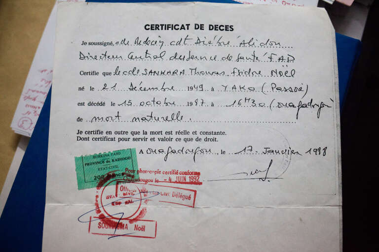 Le certificat de décès de Thomas Sankara, daté du 17 janvier 1988, présente sa mort comme « naturelle ».
