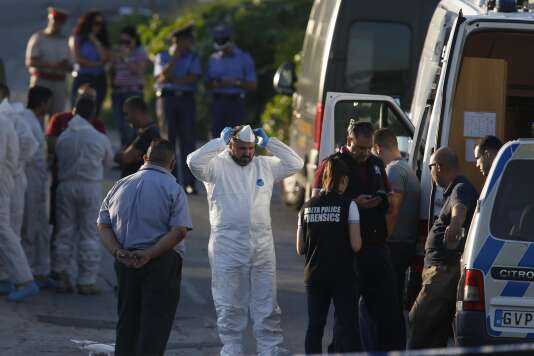 Les forces de police déployées sur les lieux de l’explosion du véhicule de Daphne Caruana Galizia.