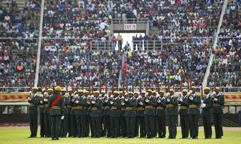 Parade militaire avant l’investiture d’Emmerson Mnangagwa, à Harare.