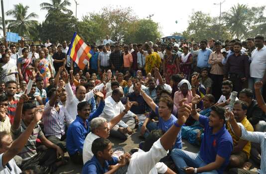 Manifestation à Bombay, le 3 janvier 2018, après la mort d’un « dalit ».