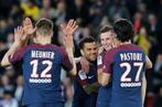 Thibault Camus / AP Les joueurs du PSG fêtent leur nouveau titre de champion de France, le 15 avril 2018.