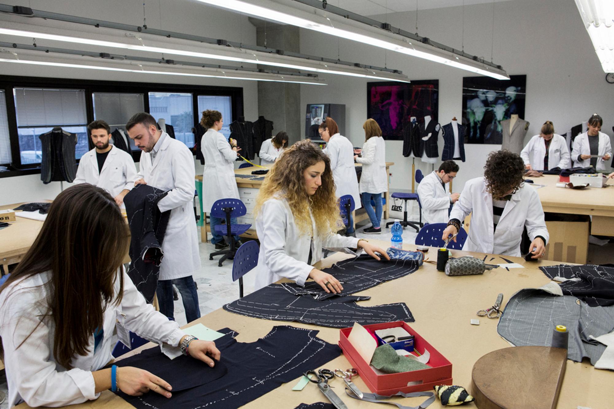 Kiton, tailleur à Naples, de père en filles