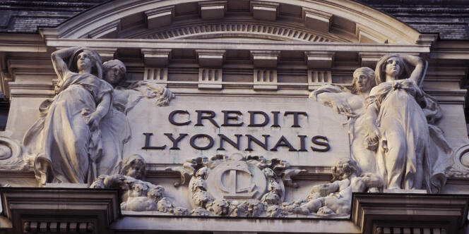 En 2005, le Crédit lyonnais, plus vieille banque de France, est devenu la LCL.