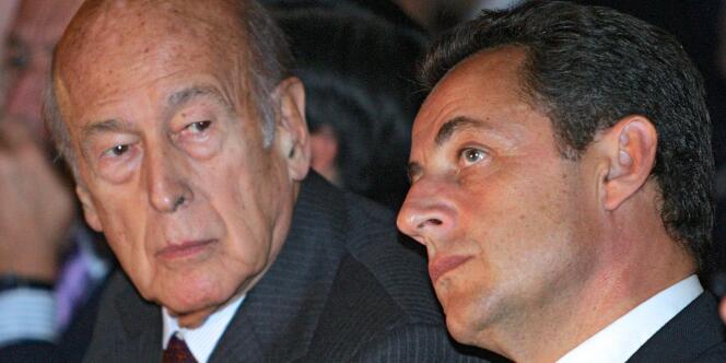 Nicolas Sarkozy et Valéry Giscard d'Estaing, le 23 septembre 2005 à la Mutualité à Paris.