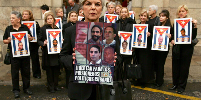 Manifestation d'une association de défense des prisonniers politiques cubains à Salamanque, en Espagne. 