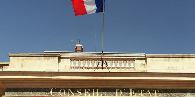 Le fronton du Conseil d'Etat, à Paris.