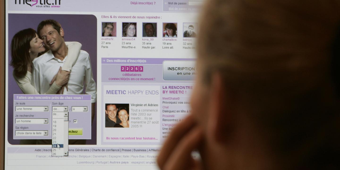 il se connecte encore sur le site de rencontre