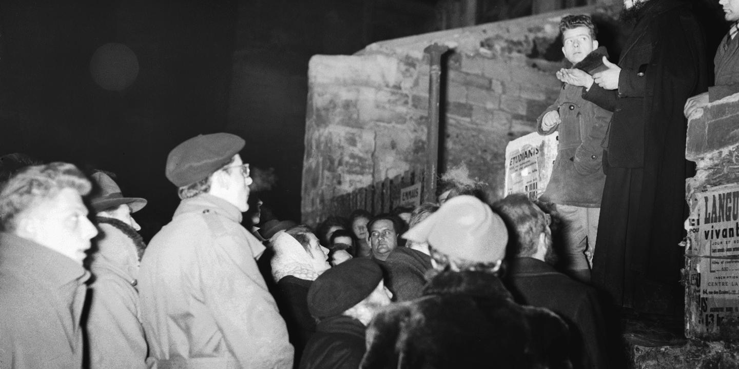 Appel De L Abbe Pierre Hiver 1954 L'abbé Pierre réédite son appel du 1er fevrier 1954 en faveur des  "couche-dehors"
