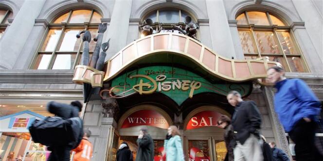 Euro Disney aurait illégalement enquêté sur des candidats à l'embauche entre 1997 et 2004.