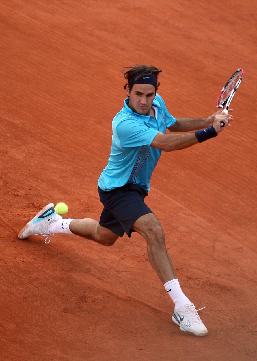 RolandGarros Federer s'impose facilement, Santoro éliminé en quatre sets