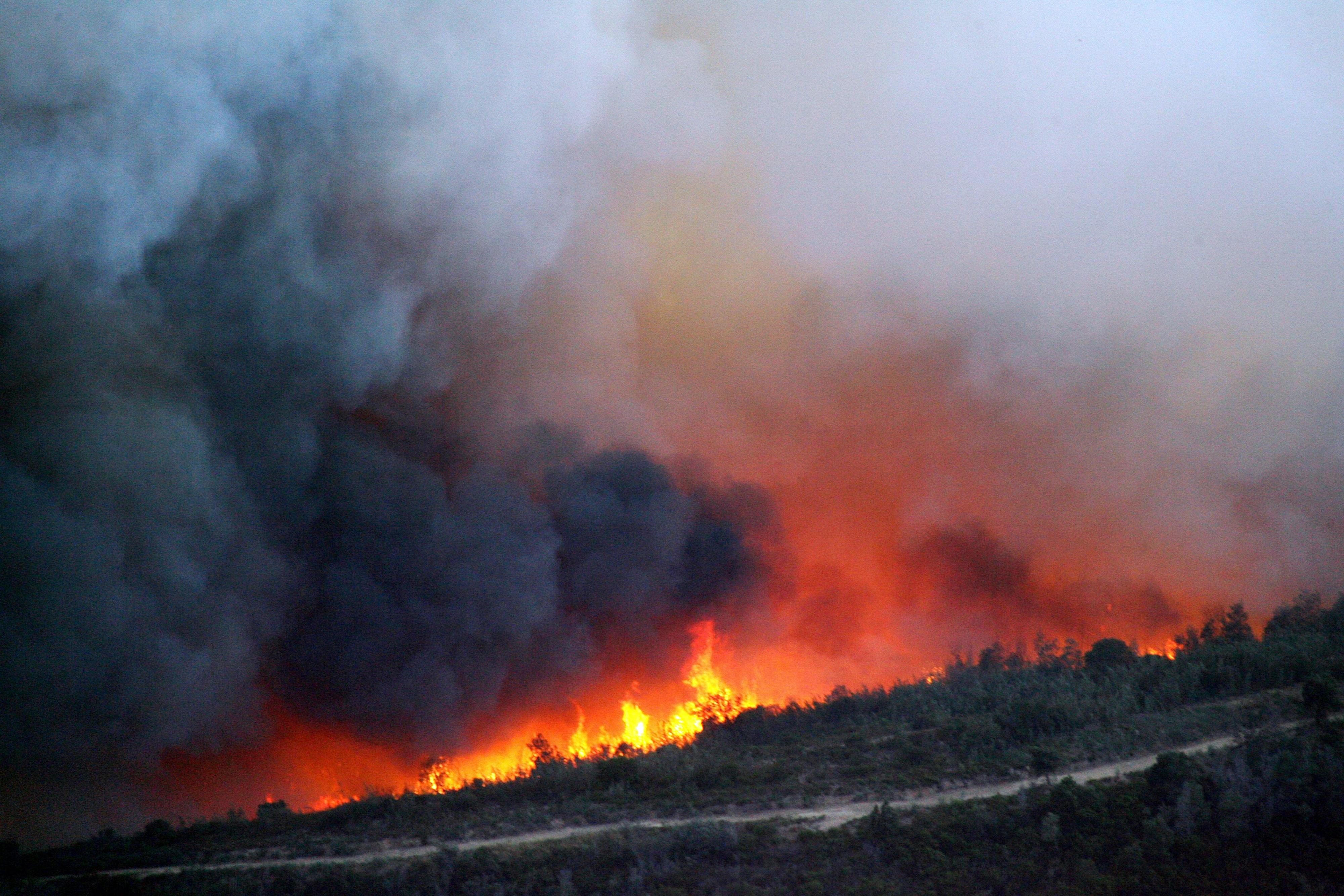Le Var et les AlpesMaritimes touchés par de violents incendies