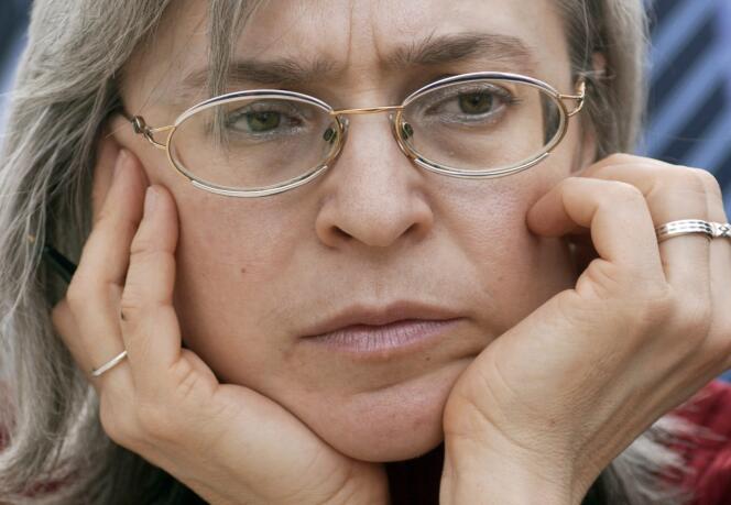 La journaliste Anna Politkovskaïa, le 17 mars 2005, à Leipzig, en Allemagne.