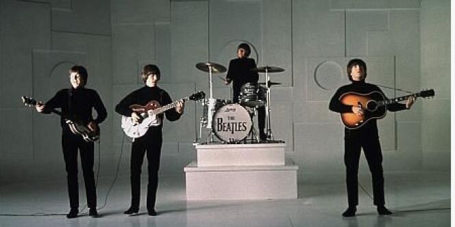 Les Beatles dans l'une des scènes du film britannique de Richard Lester, 