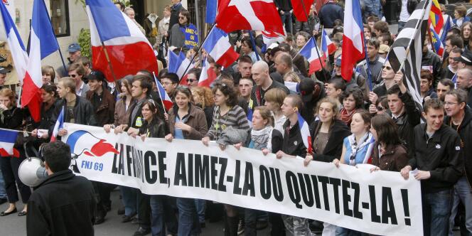 Défilé du Front national, le 1er mai 2008 à Paris.
