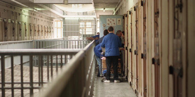 Les prison françaises ont battu début juin un nouveau record de population carcérale avec 67 977 détenus, pour seulement 57 235 places.