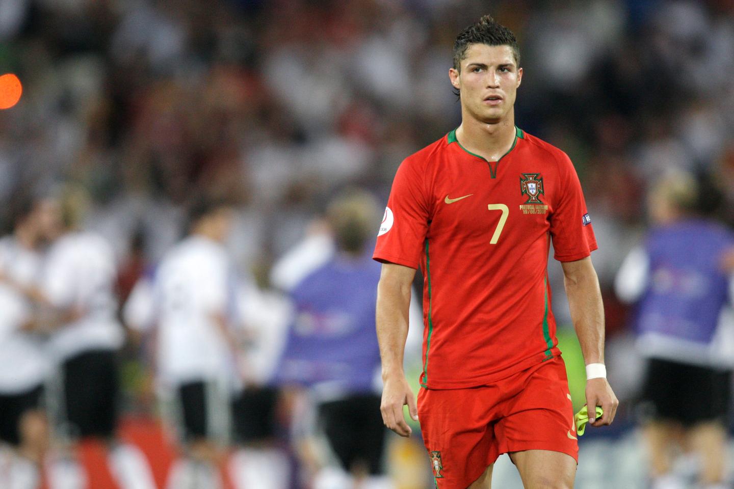 Cristiano Ronaldo Joueur Le Plus Cher De L histoire Du Football cristiano-ronaldo-joueur-le-plus-cher-de-l-histoire-du-football