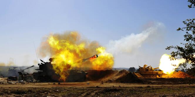 L'artillerie israélienne tire sur Gaza, le 7 janvier 2009, pendant l'opération 
