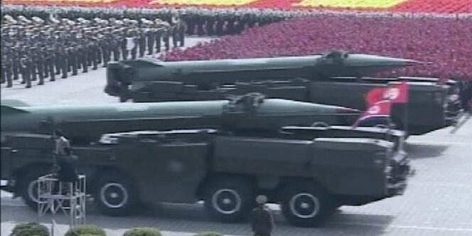 Parade militaire à Pyongyang, le 25 avril 2007.