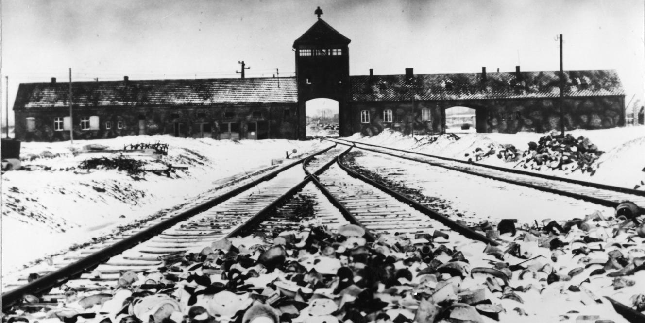 Enquête sur un trafic présumé d�archives du camp d Enquête sur un trafic présumé d�archives du camp d