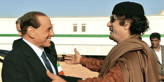 Silvio Berlusconi et Mouammar Kadhafi en mars 2009.