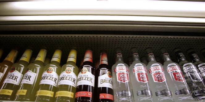 La vente et la consommation d'alcool sont interdites en Libye, même si l'alcool de contrebande alimente le marché noir.