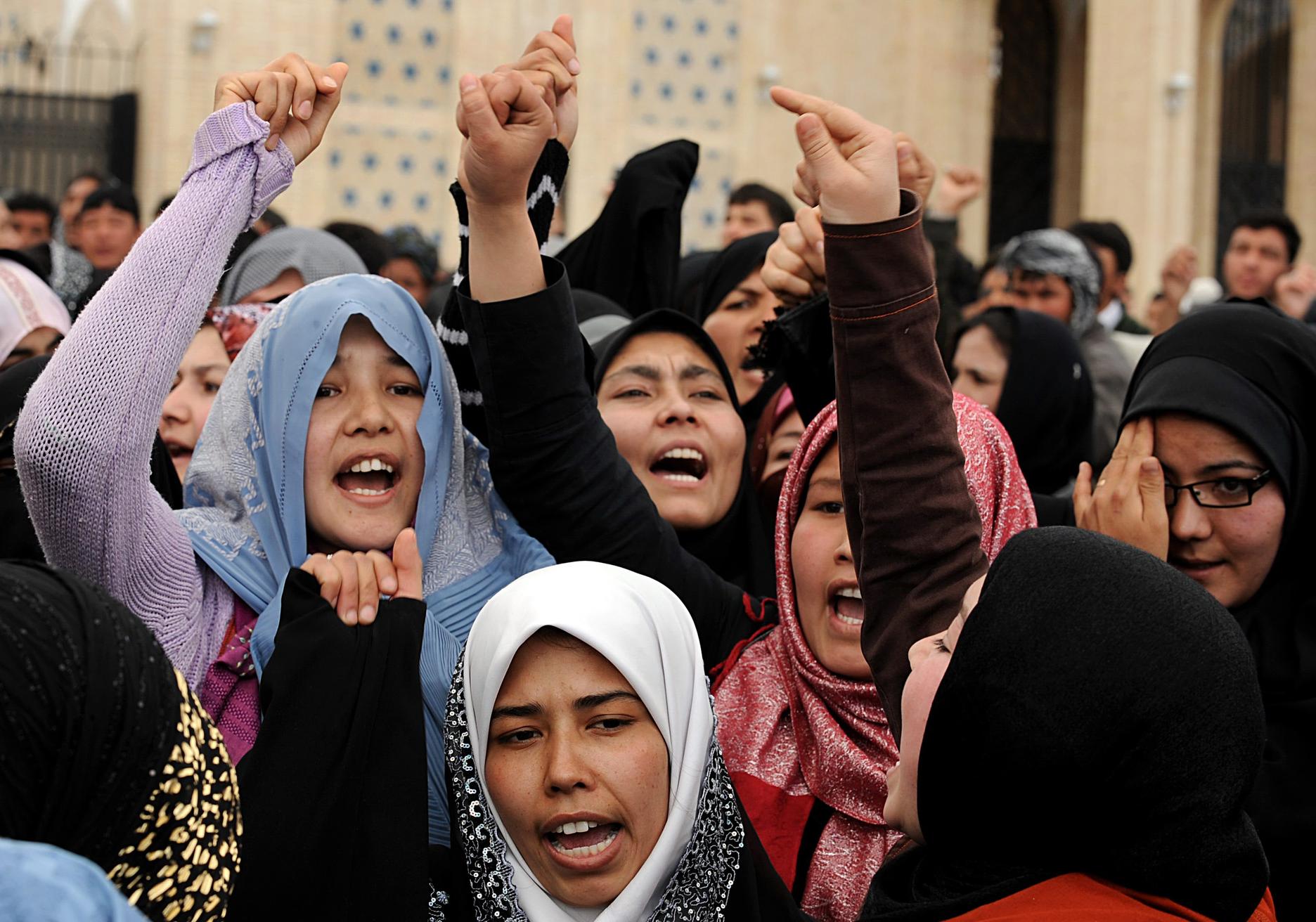Afghanistan heurts lors d'une manifestation pour défendre les droits des femmes Afghanistan heurts lors d'une manifestation pour défendre les droits des femmes