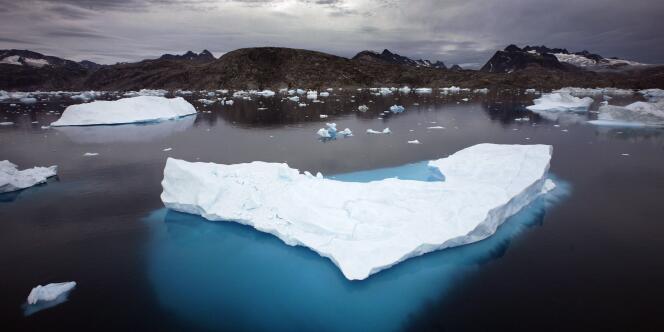 En juillet 2012, la calotte glaciaire du Groenland présentait des signes de fonte sur 97% de sa superficie.