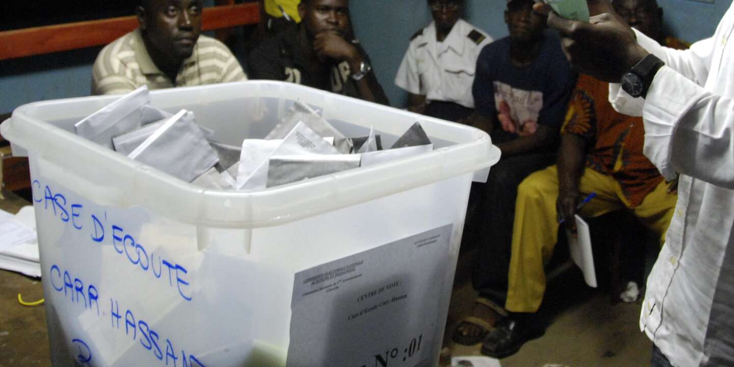 Au Gabon, trois candidats revendiquent la victoire à l'élection