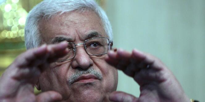 Le chef de l'Autorité palestinienne, Mahmoud Abbas, lundi 22 février 2009 à Paris.