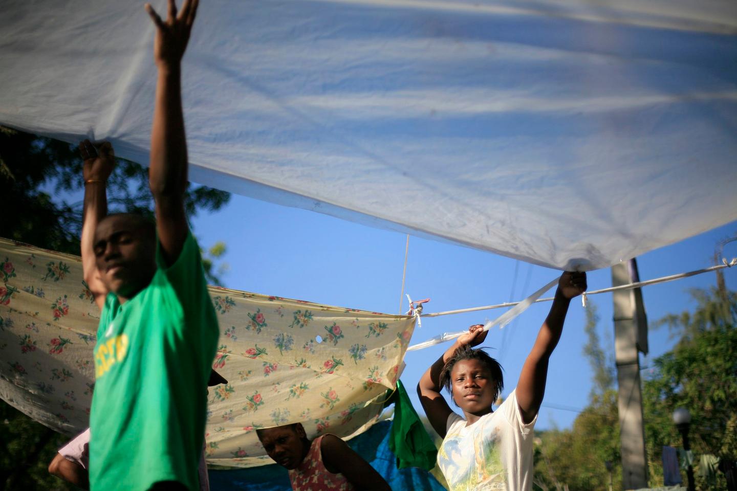En Haïti, les camps de fortune se multiplient