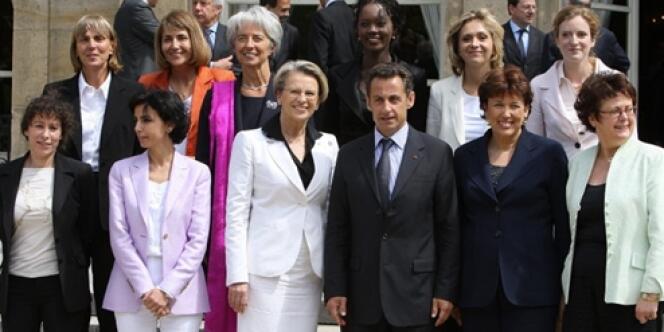Nicolas Sarkozy et les ministres de son gouvernement, le 20 juin 2007.
