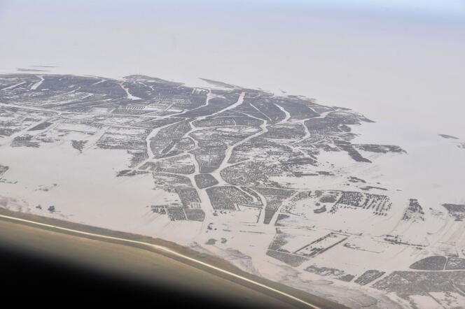 Vue aérienne de la côte entre La Rochelle et L’Aiguillon-sur-Mer, après le passage de la tempête Xynthia.
