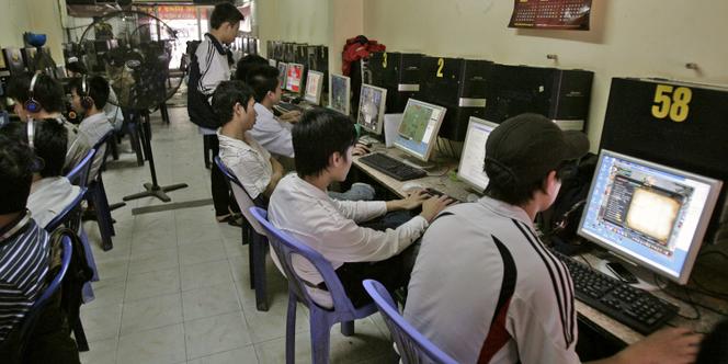 Un cybercafé à Hanoï.