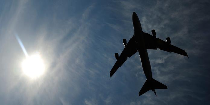 Un Nuage De Cendres Paralyse Le Ciel Europeen