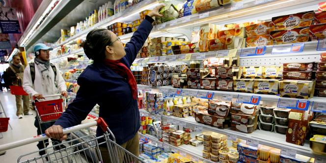 Dans un supermarché U du centre-ville de Lyon, en novembre 2005.