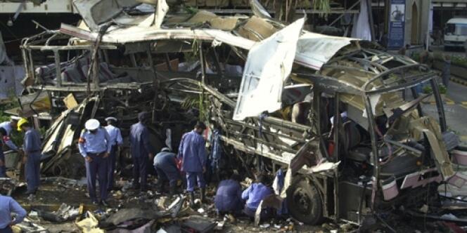 L'affaire est partie de l'enquête menée par un juge antiterroriste sur l'attentat du 8 mai 2002 à Karachi, dans lequel furent tuées quinze personnes, dont onze ingénieurs et techniciens français de la DCN qui travaillaient à la construction des sous-marins Agosta.