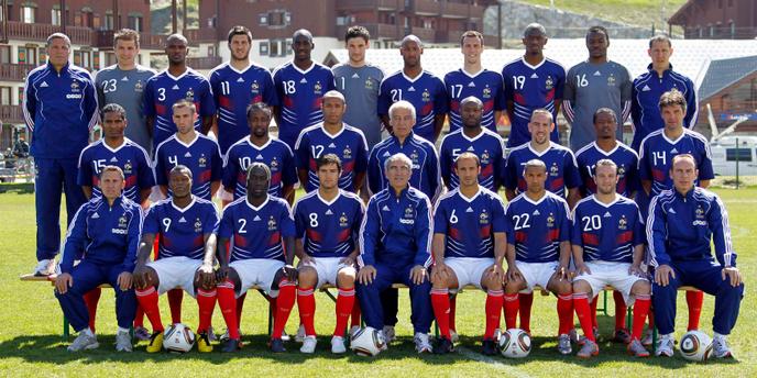 Les Bleus posent pour la photo officielle