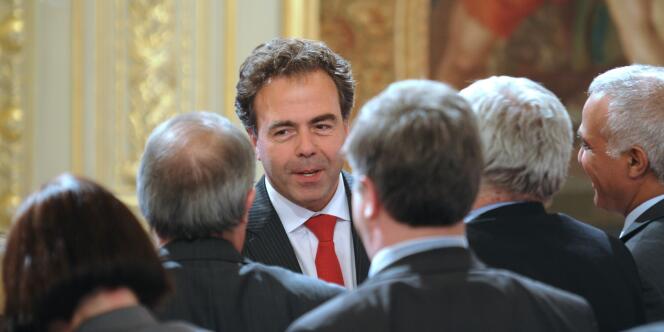 Luc Chatel, le ministre de l'éducation, à Paris, le 5 mai.
