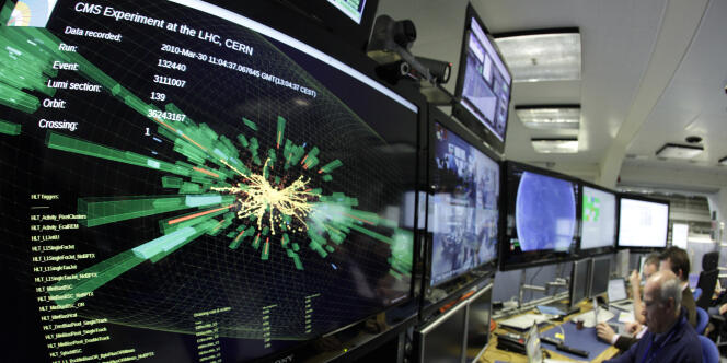 La salle de contrôle du Large Hadron Collider (LHC) au CERN près de Genève en mars 2010.