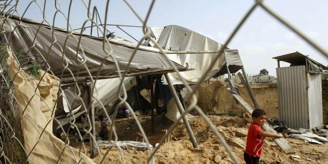 L'aviation israélienne avait mené dimanche deux raids contre des tunnels servant à la contrebande dans la bande de Gaza.