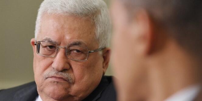 Le président palestinien, Mahmoud Abbas, face à son homologue américain, Barack Obama, le 9 juin à Washington.