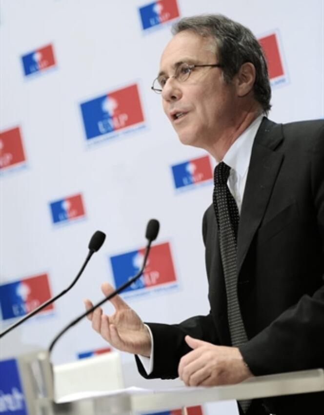 Dominique Paillé, porte-parole adjoint de l'UMP, à Paris, le 19 mai 2010.