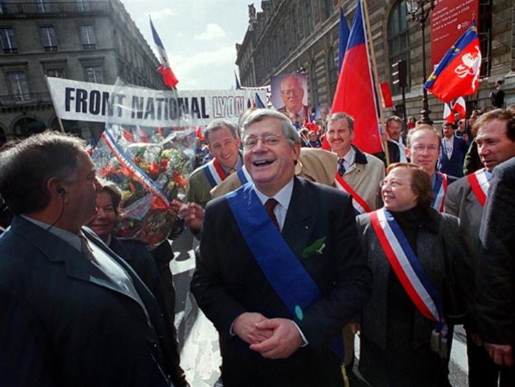 front-national-deux-pr-tendants-pour-un-fauteuil-de-pr-sident
