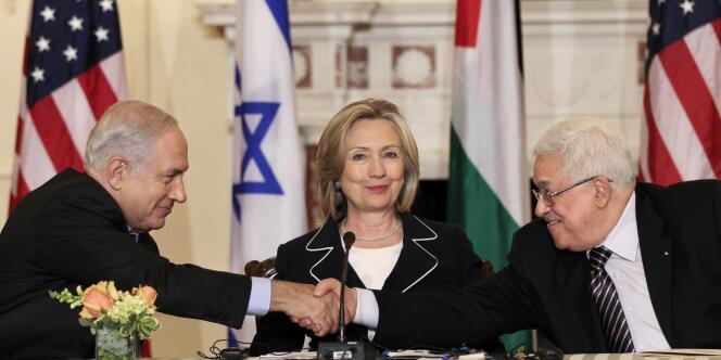Hillary Clinton, Benyamin Nétanyahou et Mahmoud Abbas, jeudi 2 septembre 2010.