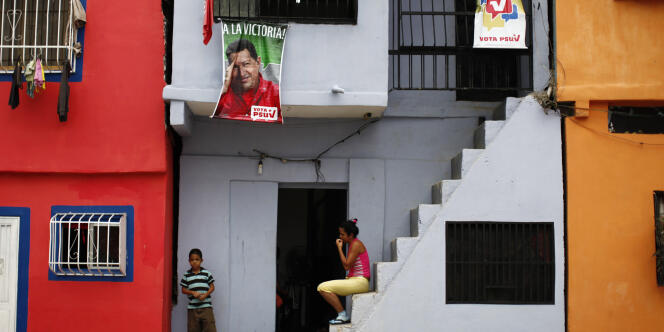 A Caracas, le 22 septembre 2010. Hugo Chavez a lancé une ambitieuse politique de construction de logements sociaux.