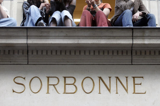 L'université Paris-I-Panthéon-Sorbonne est le théâtre de grandes tensions entre les syndicats étudiants.